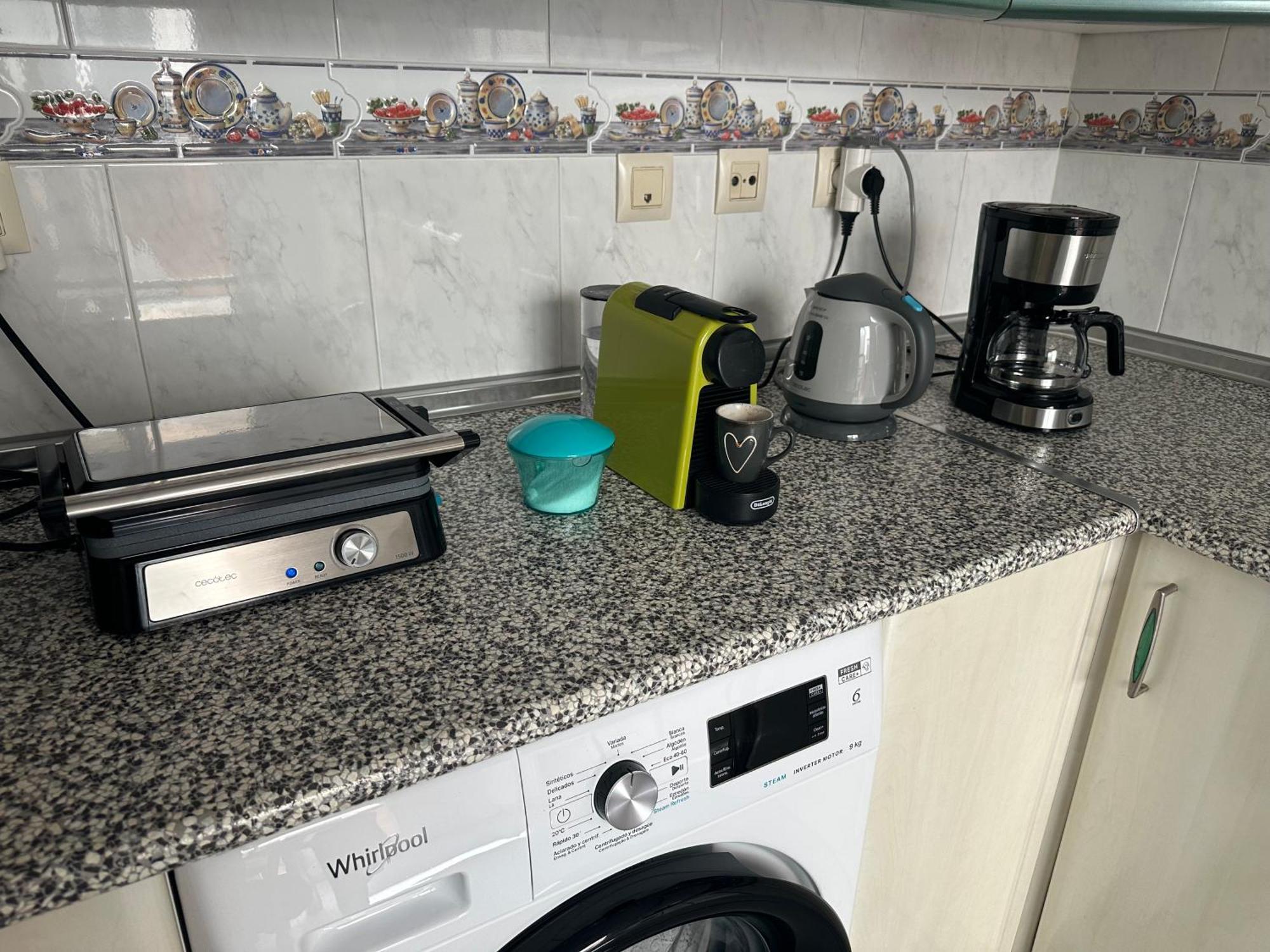 Almeria Centro Habitacion Privada En Apartamento Compartido Zewnętrze zdjęcie