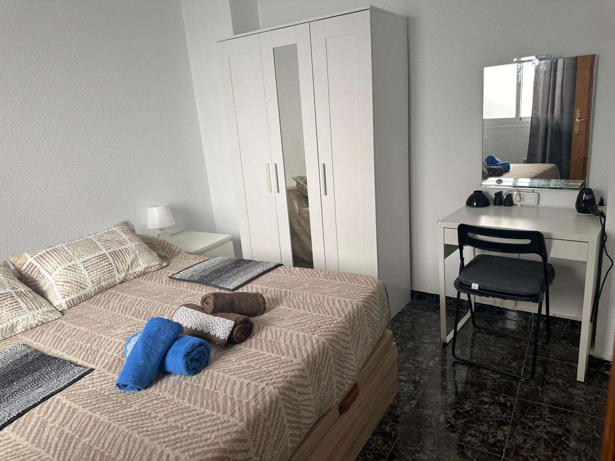 Almeria Centro Habitacion Privada En Apartamento Compartido Zewnętrze zdjęcie