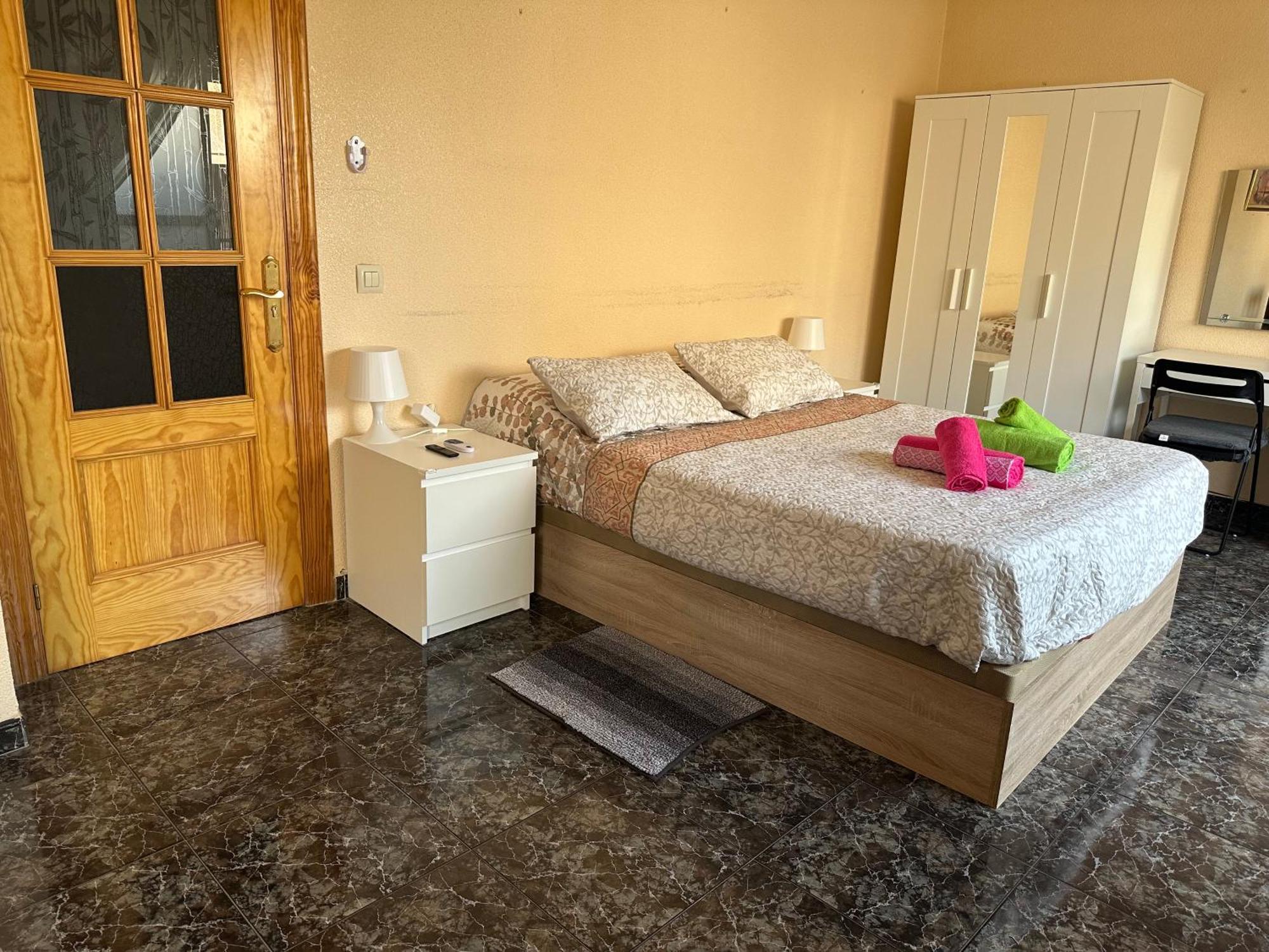Almeria Centro Habitacion Privada En Apartamento Compartido Zewnętrze zdjęcie