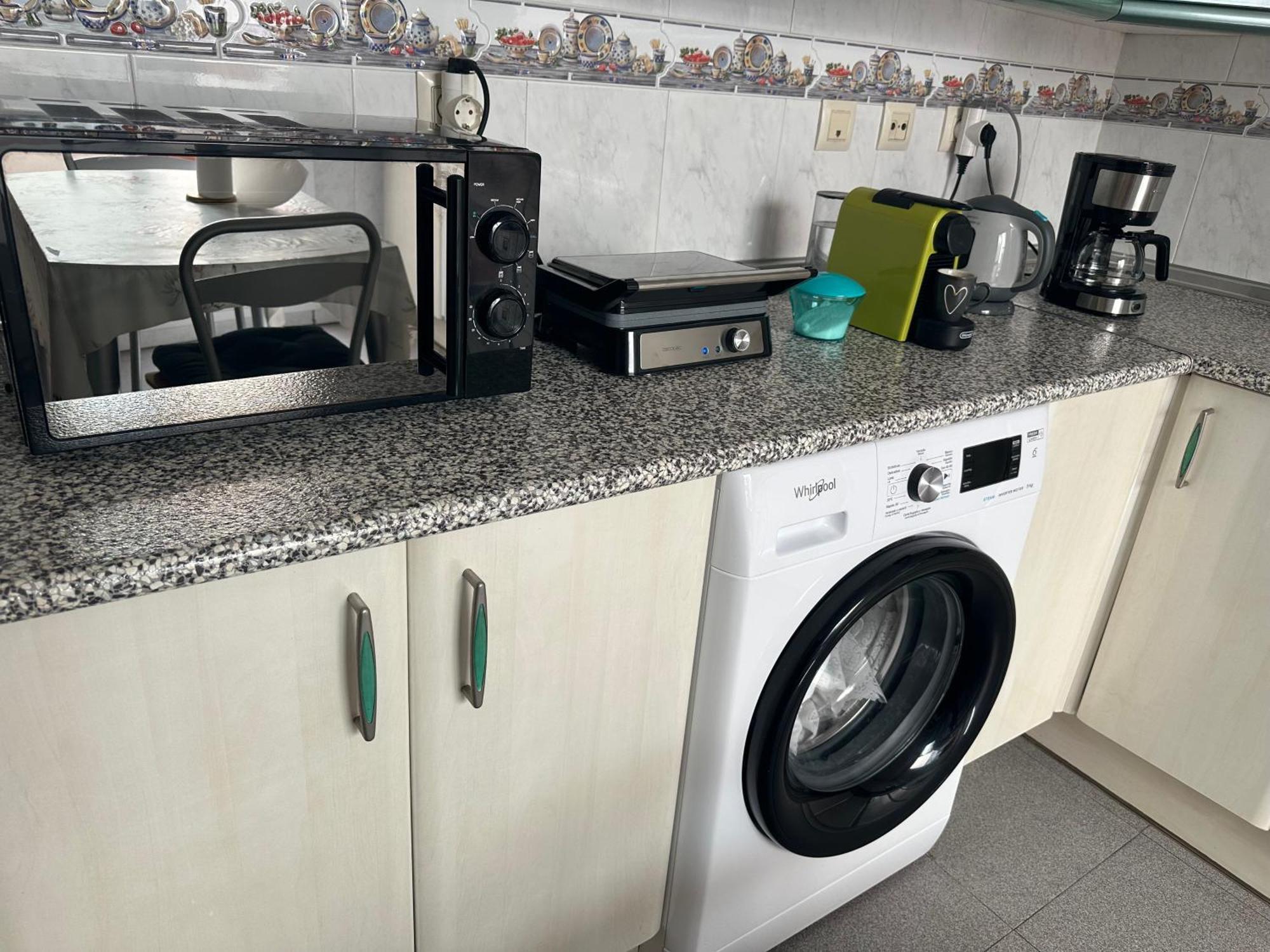 Almeria Centro Habitacion Privada En Apartamento Compartido Zewnętrze zdjęcie