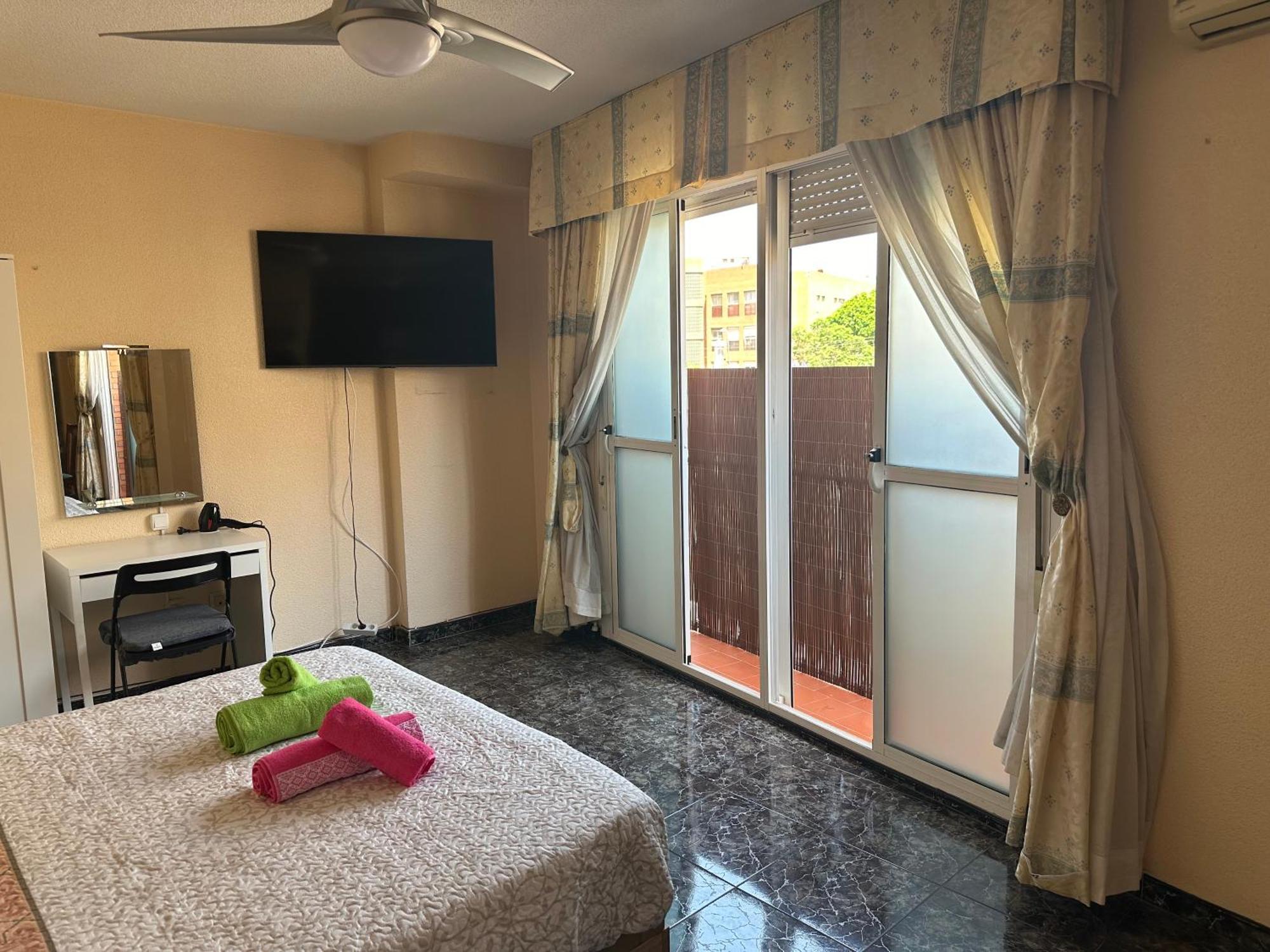 Almeria Centro Habitacion Privada En Apartamento Compartido Zewnętrze zdjęcie