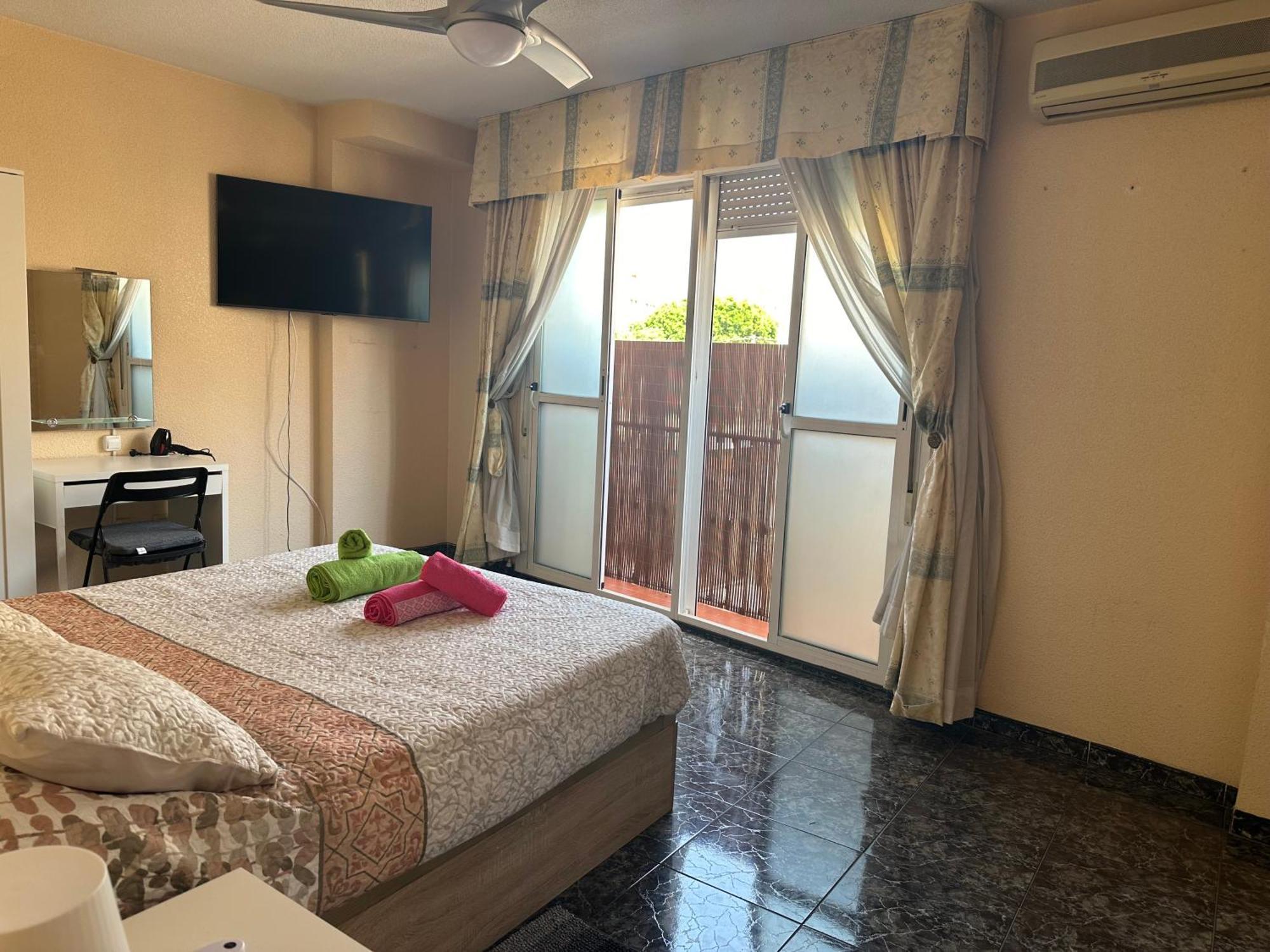 Almeria Centro Habitacion Privada En Apartamento Compartido Zewnętrze zdjęcie