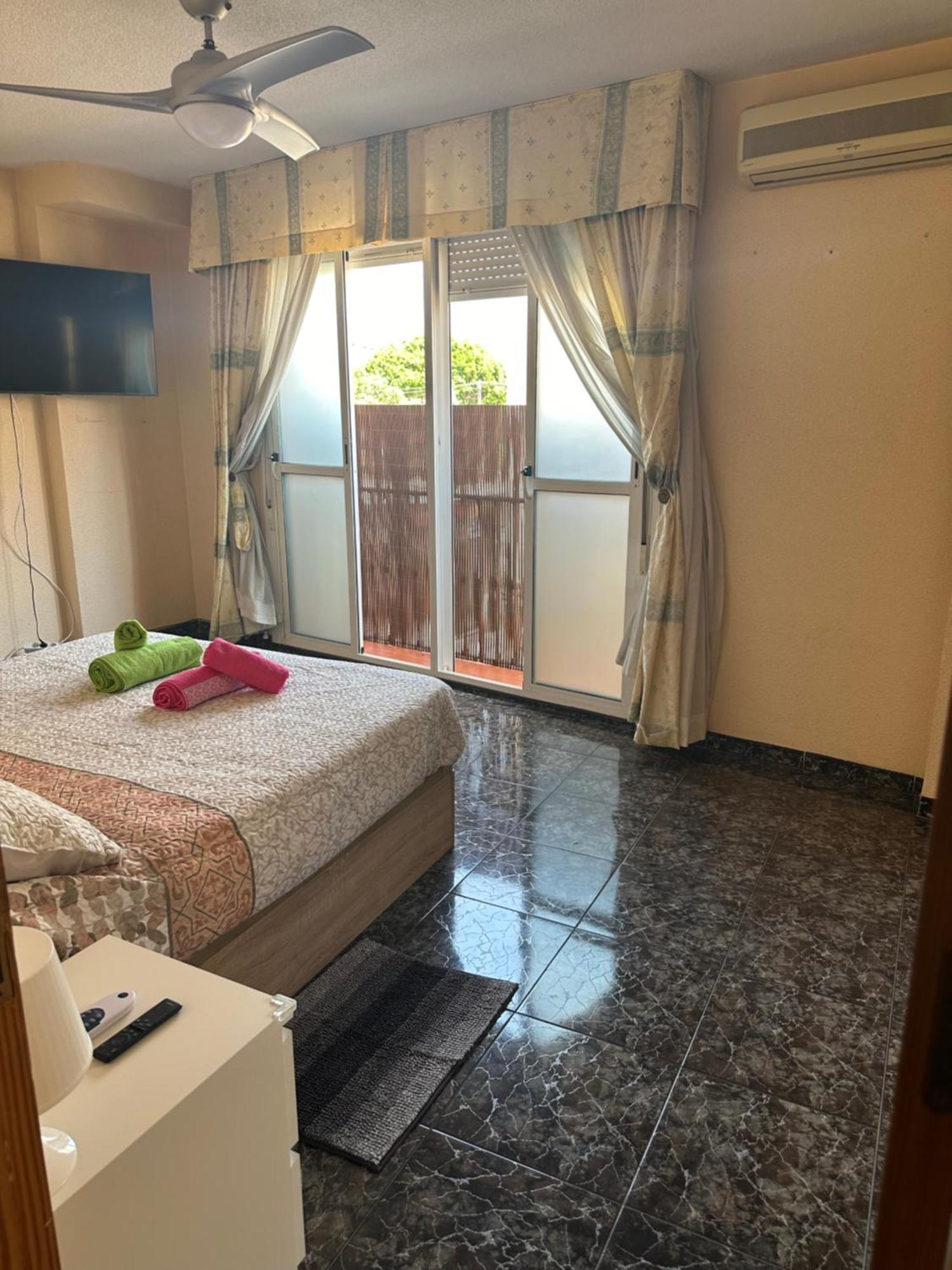 Almeria Centro Habitacion Privada En Apartamento Compartido Zewnętrze zdjęcie