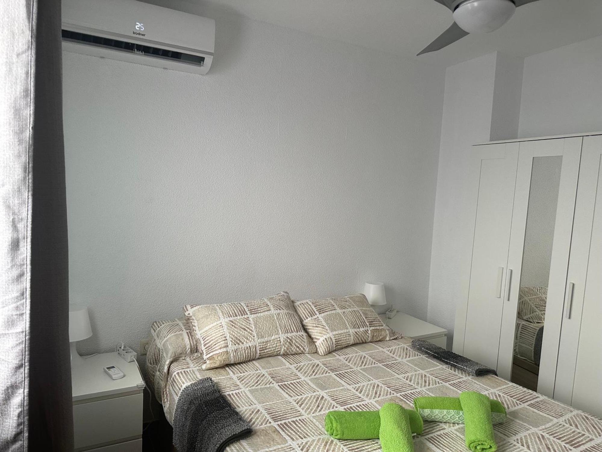Almeria Centro Habitacion Privada En Apartamento Compartido Zewnętrze zdjęcie