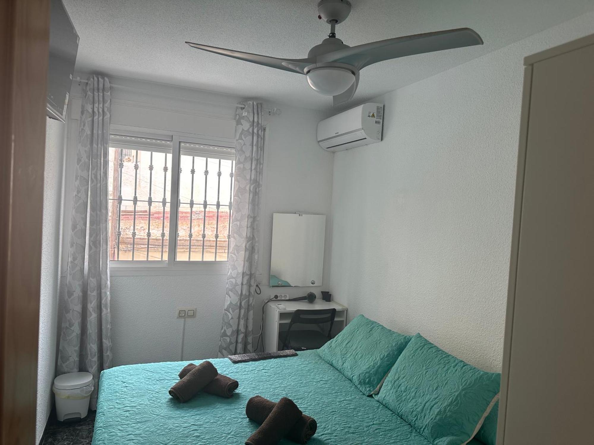 Almeria Centro Habitacion Privada En Apartamento Compartido Zewnętrze zdjęcie