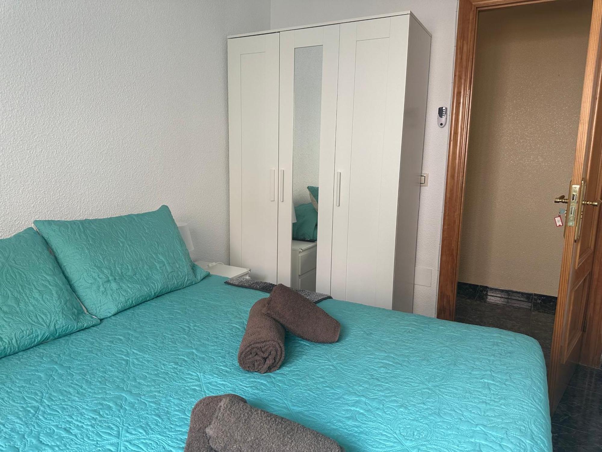 Almeria Centro Habitacion Privada En Apartamento Compartido Zewnętrze zdjęcie