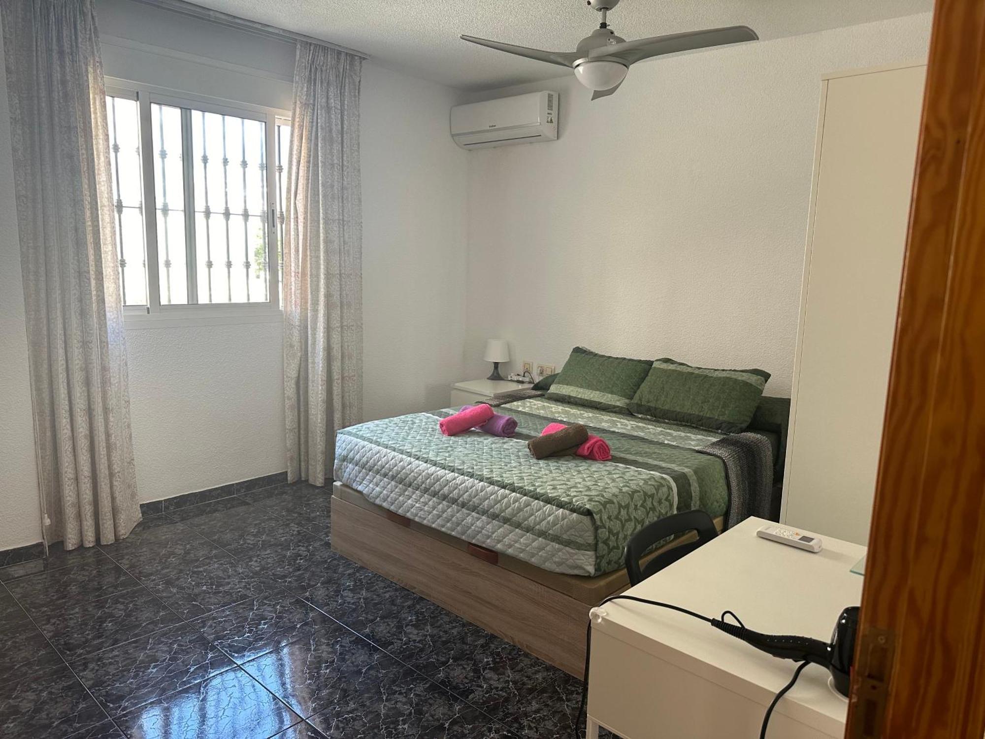 Almeria Centro Habitacion Privada En Apartamento Compartido Zewnętrze zdjęcie