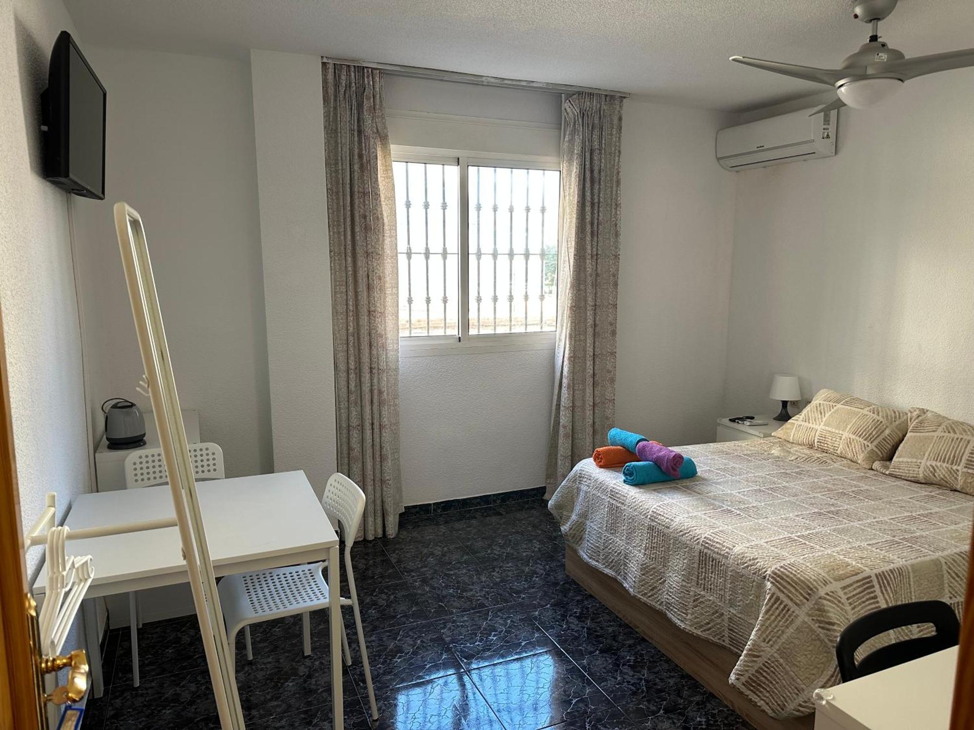 Almeria Centro Habitacion Privada En Apartamento Compartido Zewnętrze zdjęcie