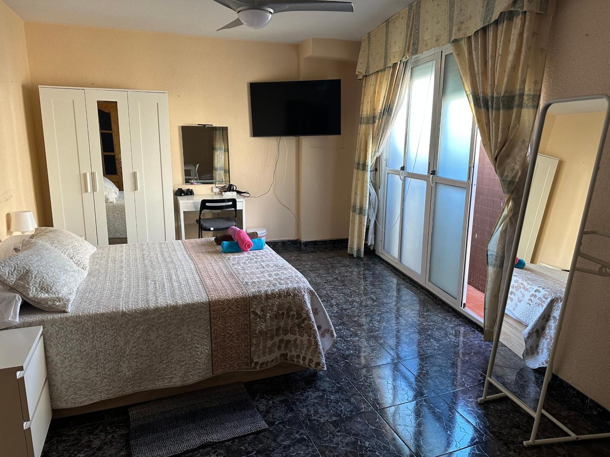 Almeria Centro Habitacion Privada En Apartamento Compartido Zewnętrze zdjęcie