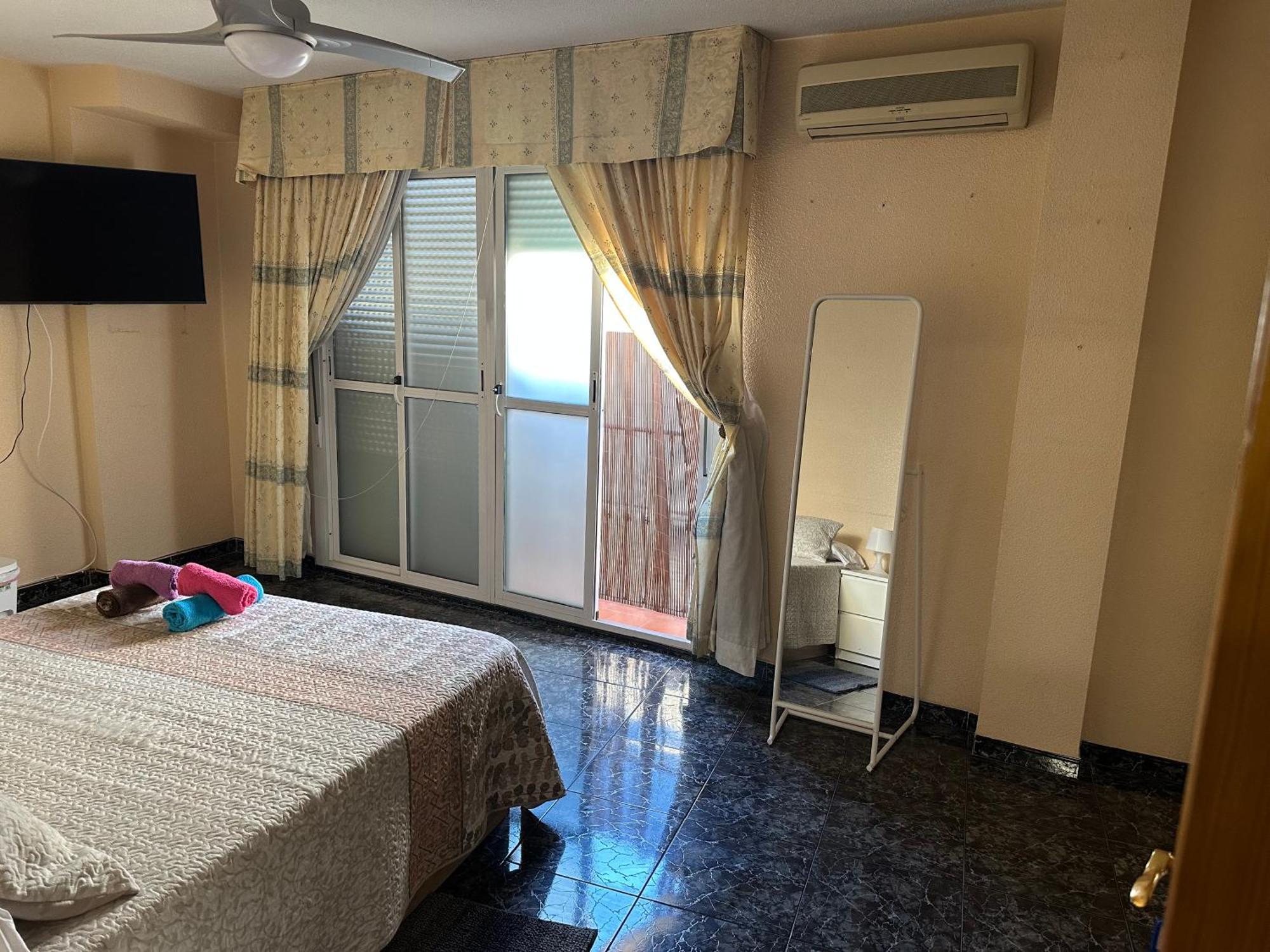 Almeria Centro Habitacion Privada En Apartamento Compartido Zewnętrze zdjęcie
